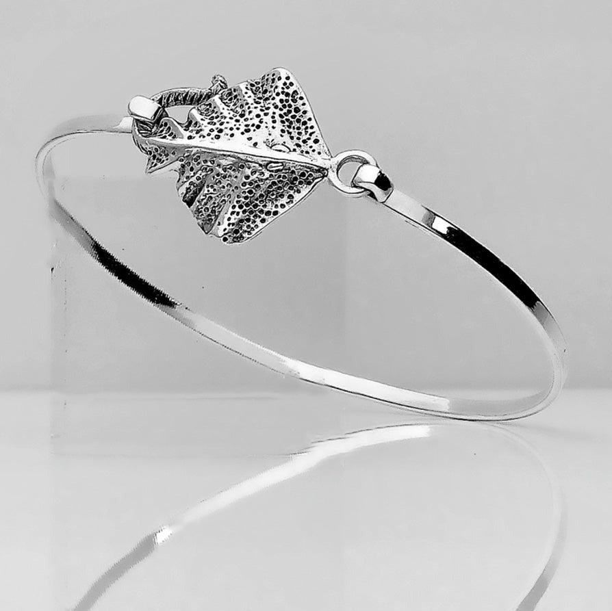 Manta Ray Silver Bangle 