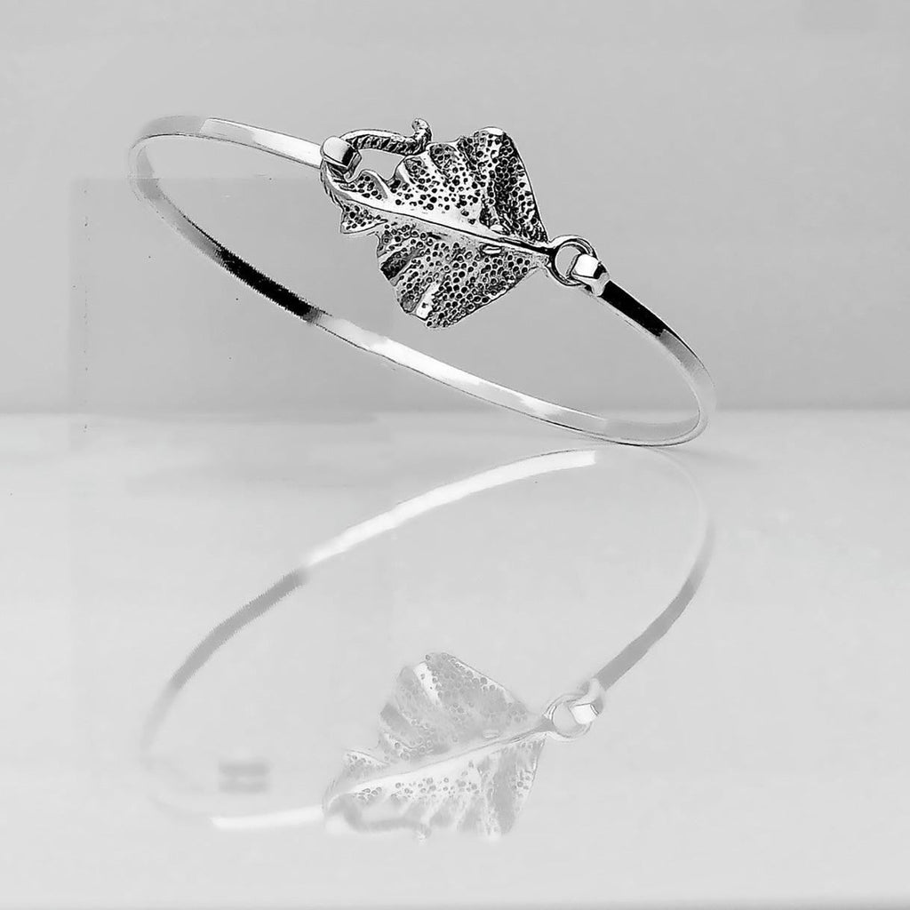 Manta Ray Silver Bangle 